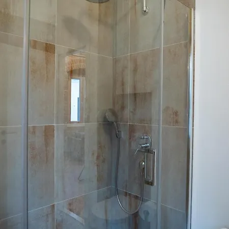 Emarkoni Apartment *