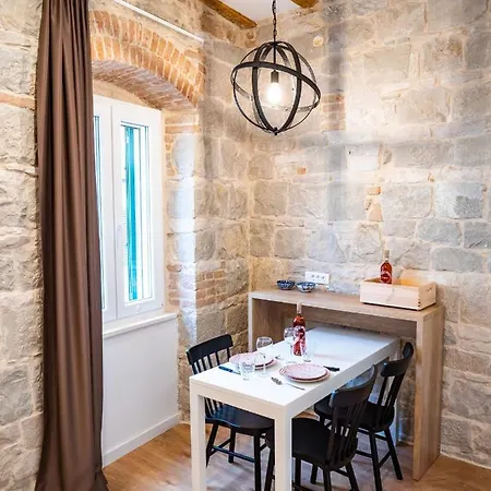 Emarkoni Apartment
