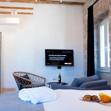 Apartman Emarkoni Split