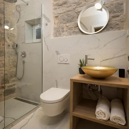 Apartman Emarkoni Split