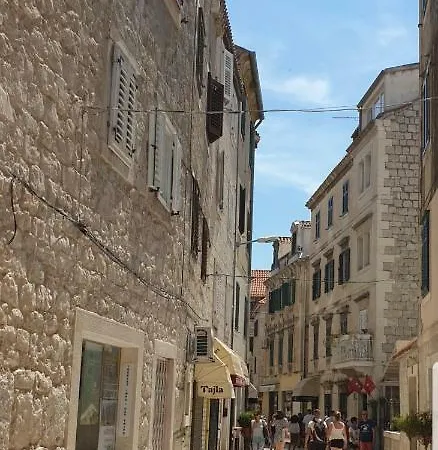 Emarkoni Split