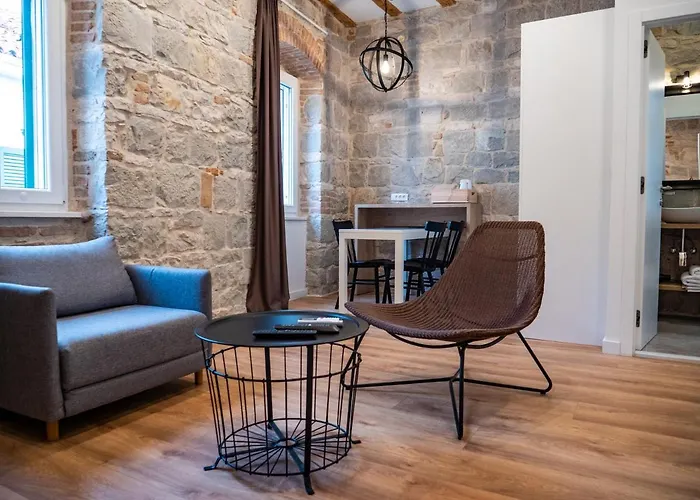 Emarkoni Апартаменты *