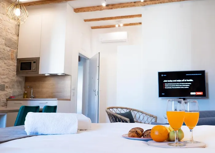 Emarkoni * Сплит